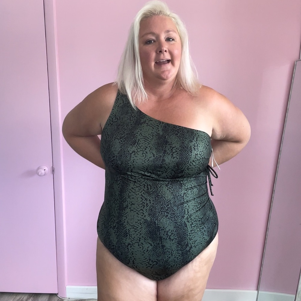 Lane Bryant one piece swimsuit NWT